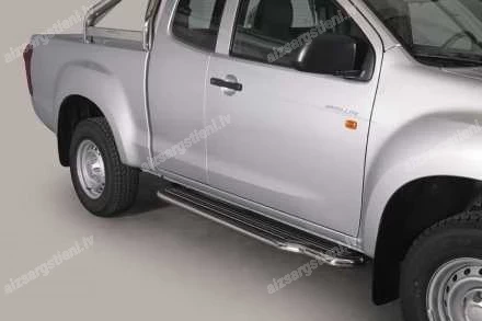 MISUTONIDA SĀNU SLIEKŠŅI AR PLATFORMU ISUZU D-Max