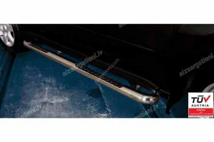 STEELER ROUND SIDE BARS WITH INTEGRATED FOOTSTEPS NISSAN X-Trail