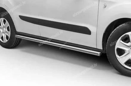 STEELER APAĻI SĀNU AIZSARGSTIEŅI FORD Transit Courier